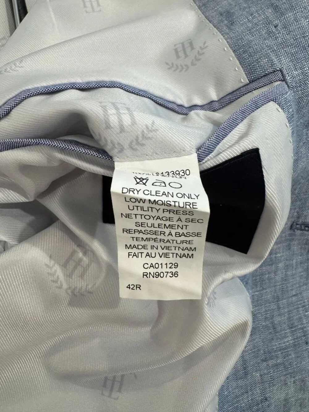 Tommy Hilfiger 42R men’s light blue blazer